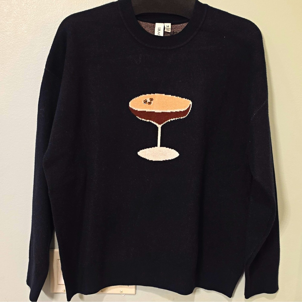 Grace + Karma Women's Black Knit Crew Neck Embroidered Graphic Sweater M #131